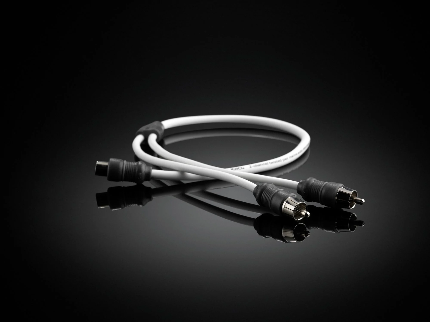 Adaptador Marino RCA Una Hembra y 2 Macho XMD-WHTAICY-1F2M JL AUDIO